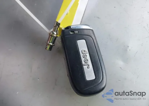 2023 Jeep Renegade Trailhawk 4X4 from USA, damaged, VIN ZACNJDC12PPP17029